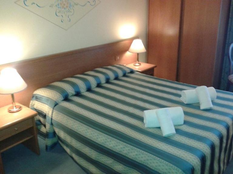 Hotel Casa Rossa Montecatini Terme Kamer foto
