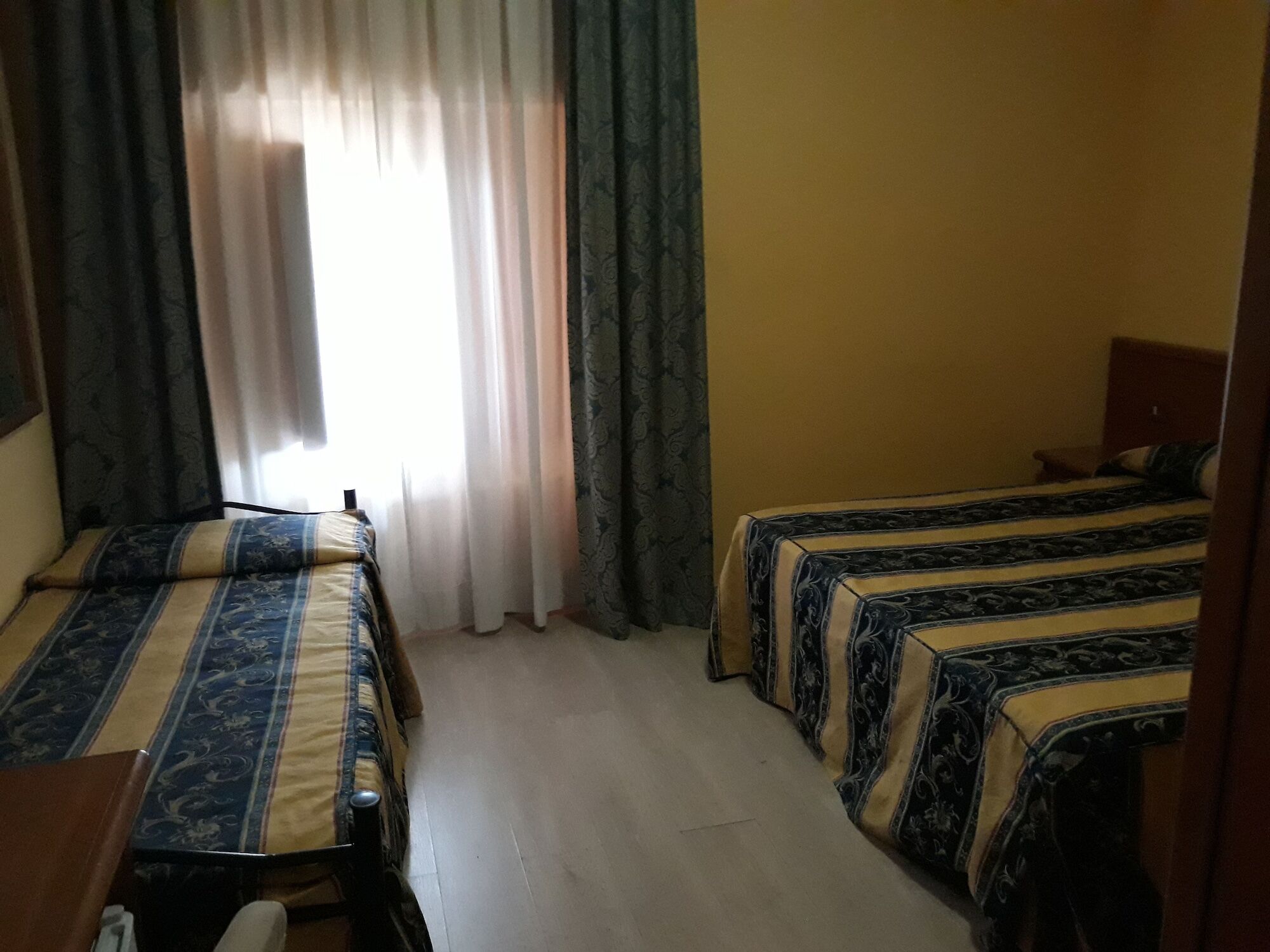 Hotel Casa Rossa Montecatini Terme Buitenkant foto