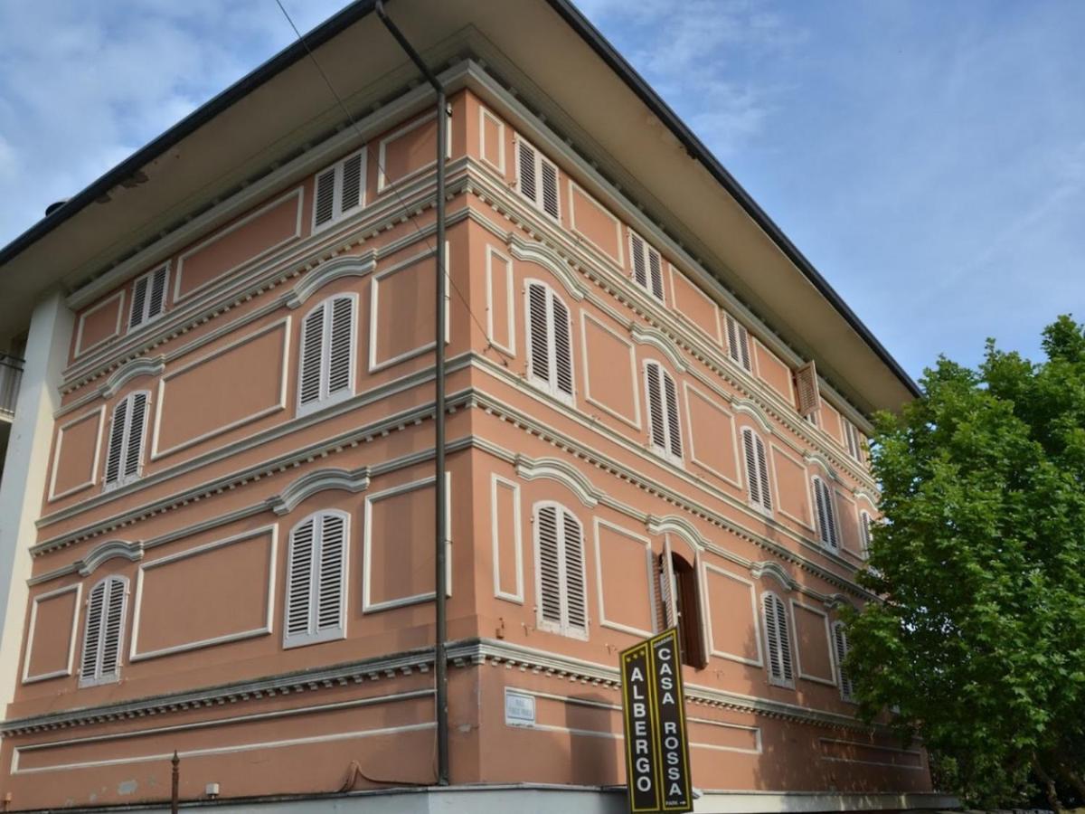 Hotel Casa Rossa Montecatini Terme Buitenkant foto